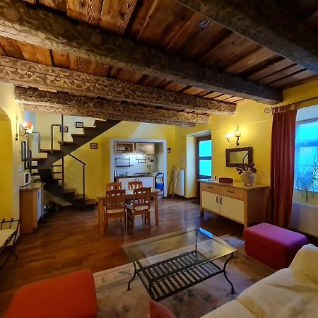 Magic Central Attic Apartment Прага Екстер'єр фото