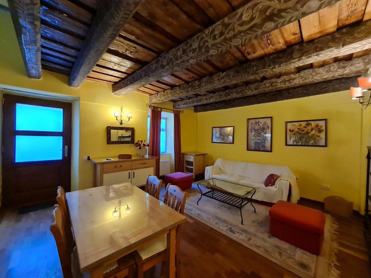 Magic Central Attic Apartment Прага Екстер'єр фото