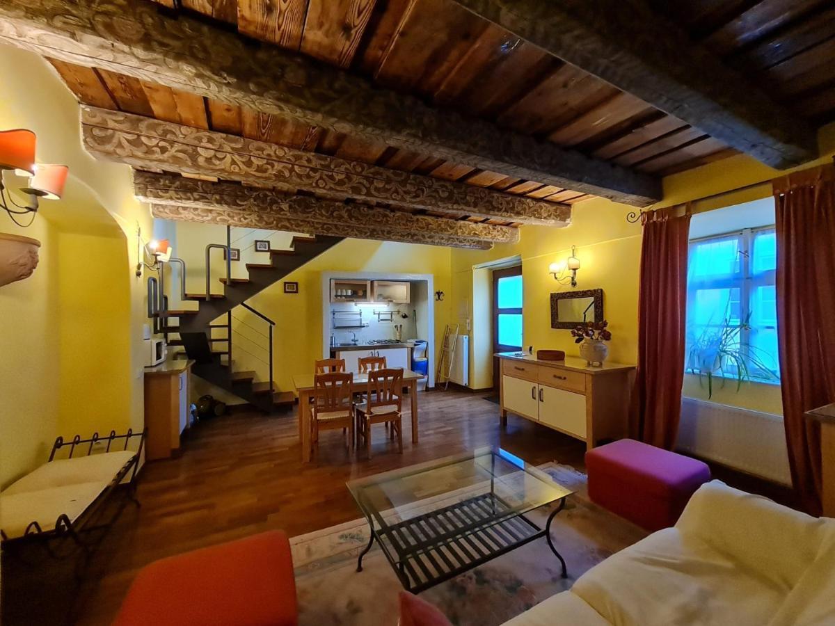 Magic Central Attic Apartment Прага Екстер'єр фото